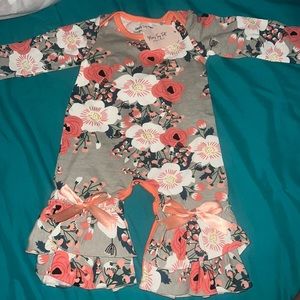 Mimi’s Tiny Feet Outift